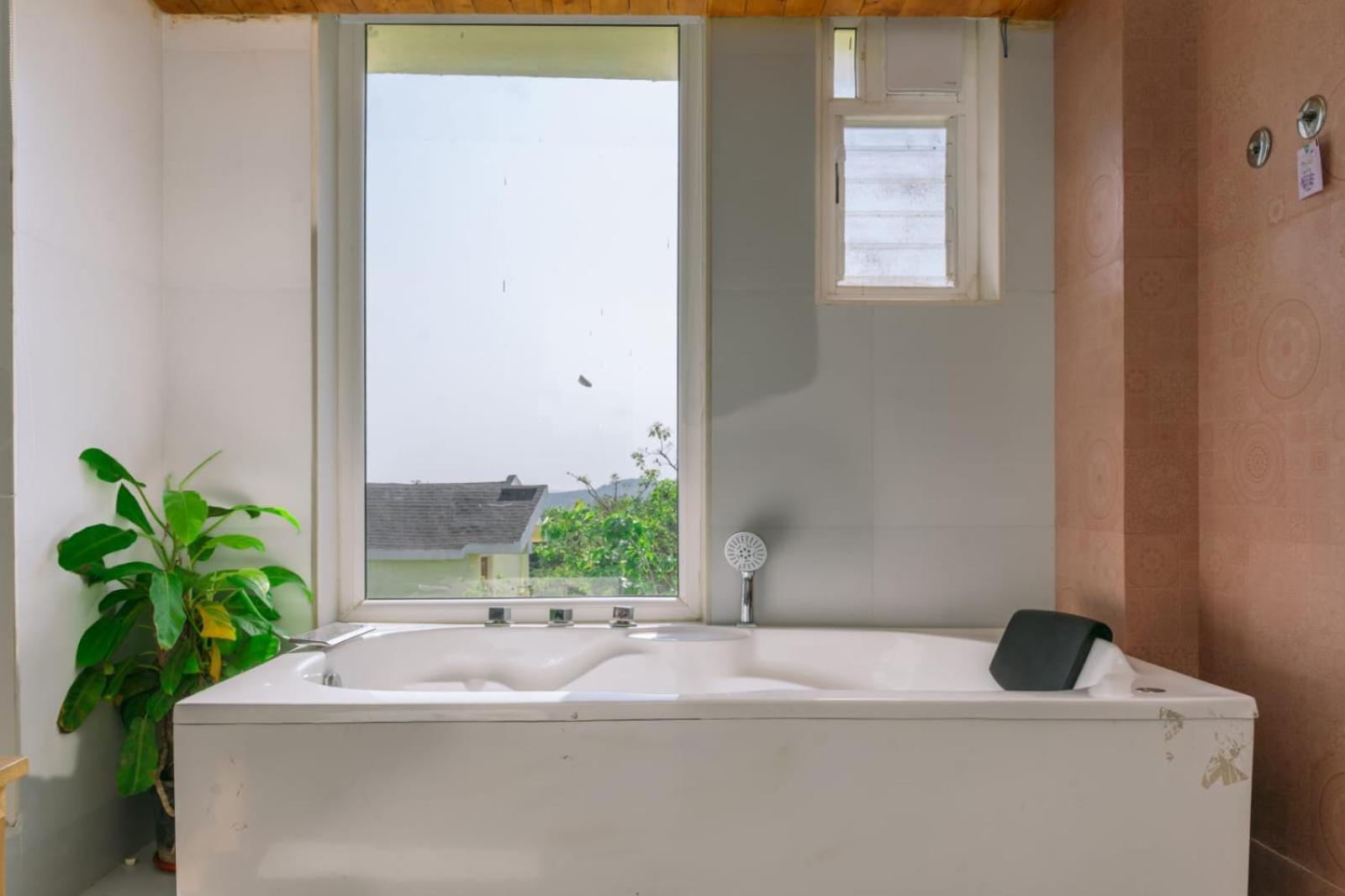 Eshi Resorts And Restaurant - Bhimashankars Jungle Luxury Resort Taleghar Buitenkant foto
